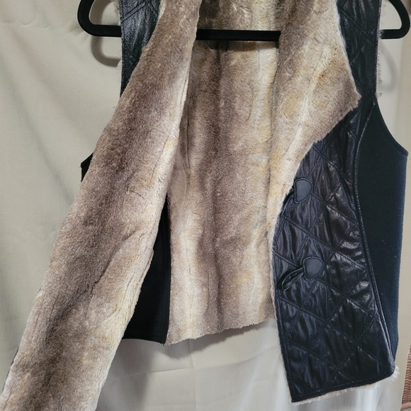 Vest - Picture 4 of 4